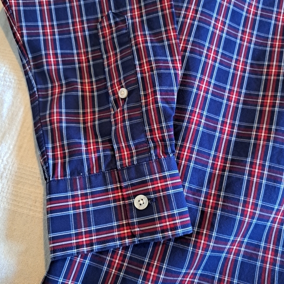 Vineyard Vines men's size Medium slim fit Murray shirt, plaid button down - Picture 7 of 7
